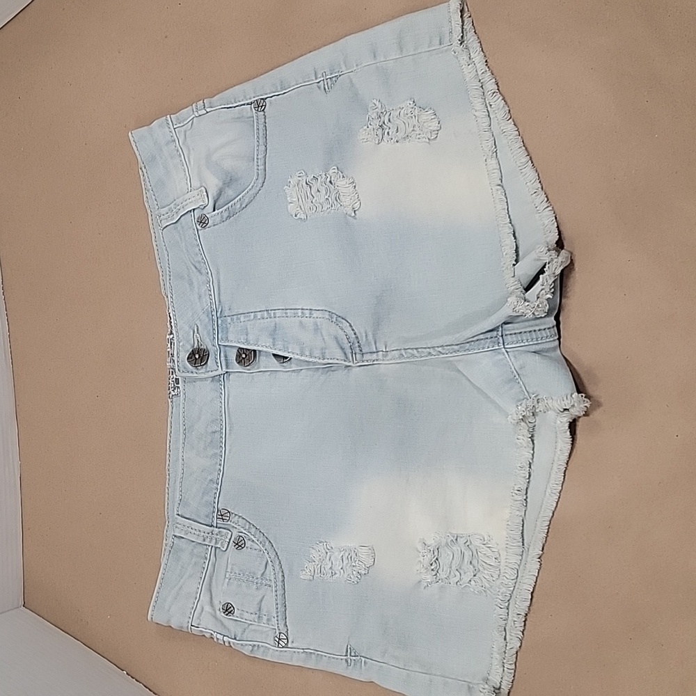Hot Kiss CiCi Short, Size 9, Light Wash, Distressed, Button Fly, EUC